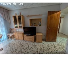 4 DORMITORIOS ,,, PRIMER PISO ,, CERCA DE LA UNIVERSIDAD