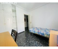 PRIMER PISO EN ALTABIX EN ESQUINA, MUY LUMINOSO