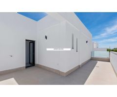 CHALET DE DISEÑO CON PISCINA PROPIA