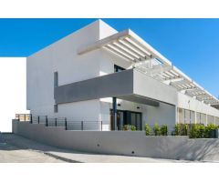 NUEVO A 5 MINUTOS DE ELCHE,,  VIVIENDA DE OBRA NUEVA CON PISCINA
