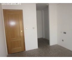 PISO Y GARAJE EN ESQUINA POR 185.000 EUROS