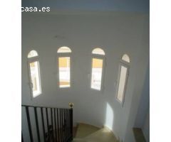CHALET INDEPENDIENTE  CON PISCINA COMUNITARIA