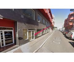 TINERCASA ALQUILA GRAN SUPERFICIE EN PLENO CASCO COMERCIAL DE SAN ISIDRO