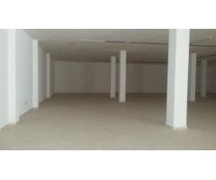TINERCASA ALQUILA GRAN SUPERFICIE EN PLENO CASCO COMERCIAL DE SAN ISIDRO