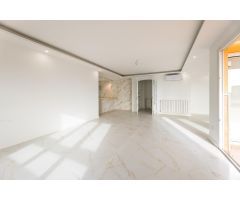 Ático muy luminoso en zona Bons Aires