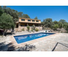 Finca rústica en Binissalem con espectaculares vistas