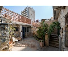 Planta baja de techo libre con potencial en Palma