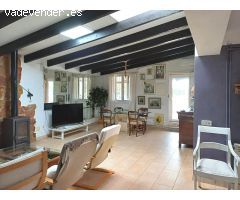 CASA DE CAMPO CON TERRAZA DE 140 M² Y ZONA DE APARCAMIENTO EN SENCELLES.