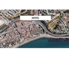parcela uso hotelero, sanitario, deportivo a tan solo  200 metros playa cala de mijas