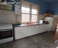 SE VENDE CASA PARA ENTRAR A VIVIR Y CASA TÍPICA GALLEGA EN CARRETERA LU-530 HACIA CASTROVERDE