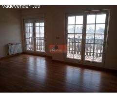 SE VENDE PRECIOSA   O PERMUTA CASA INDIVIDUAL CON JARDIN EN LA  ZONA DE ABELLA!!!