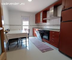 SE ALQUILA PISO DE TRES DORMITORIOS EN AGUAS FERREAS!!!!