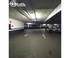 ¡¡¡ESPACIOSA PLAZA DE GARAJE EN URB. CERRADA!!!