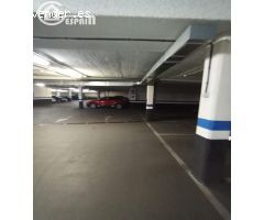 ¡¡¡ESPACIOSA PLAZA DE GARAJE EN URB. CERRADA!!!