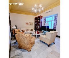 ESPECTACULAR PISO CON ENCANTO EN EL CORAZÓN DE CÁDIZ
