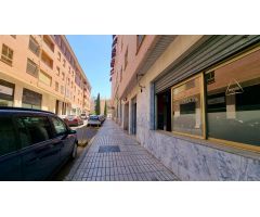 LOCAL ACONDICIONADO Y EQUIPADO COMO BAR EN CALLE DEL MAESTRO (PARDALERAS)