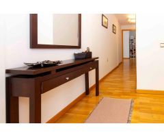 ÁTICO DUPLEX CON GARAJE Y TRASTERO EN EL CASCO ANTIGUO
