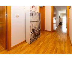 ÁTICO DUPLEX CON GARAJE Y TRASTERO EN EL CASCO ANTIGUO