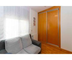 ÁTICO DUPLEX CON GARAJE Y TRASTERO EN EL CASCO ANTIGUO