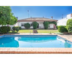 Chalet Independiente con piscina privada