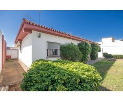 Chalet Independiente con piscina privada