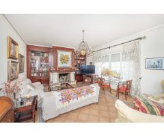 Chalet Independiente con piscina privada