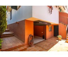 CASA PAREADA EN JARDINES DE ALJARASOL