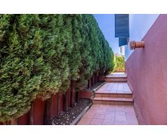 CASA PAREADA EN JARDINES DE ALJARASOL