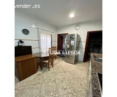CASA EN EL CENTRO EN ALCALÁ DE GUADAÍRA