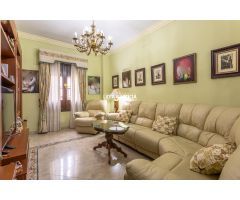 Casa con ascensor, en Mairena del Alcor