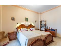 Casa con ascensor, en Mairena del Alcor