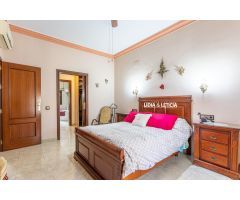 Casa con ascensor, en Mairena del Alcor