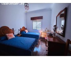 Casa en planta alta con Local
