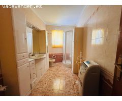 Casa en planta alta con Local