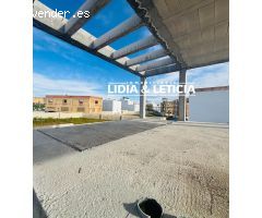 Solar con estructura y cimentacion terminada en Alcala de Guadaria