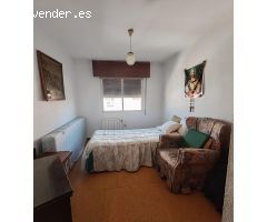 Piso con terraza para reformar