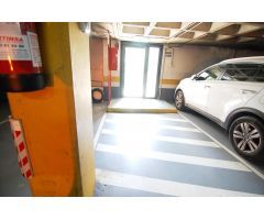 Plaza de garaje para coche grande - Fácil acceso