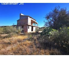 Finca rustica con edificación empezada