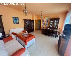 Venta Piso Pino Montano, MUYYY AMPLIO Y LUMINOSO