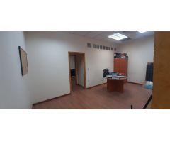 Local comercial de 126 metros en el centro de Patiño