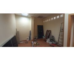 Local comercial de 126 metros en el centro de Patiño