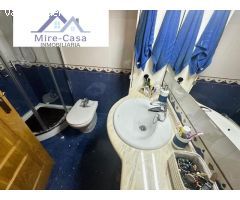 SE ALQUILA PISO CON GARAJE Y ASCENSOR EN EL CENTRO