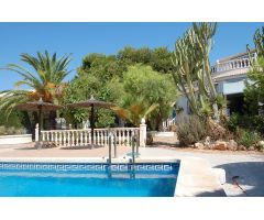 CHALET INDEPENDIENTE EN URBANIZACION SAN LUIS, TORREVIEJA