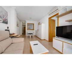 Apartamento de dos dormitorios a 200 metros de la playa de los locos