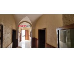 SE VENDE CASA PARA REFORMAR