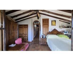 FINCA RUSTICA CON CORTIJOS