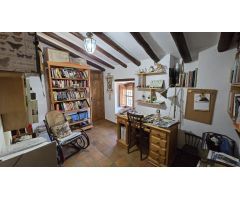 FINCA RUSTICA CON CORTIJOS