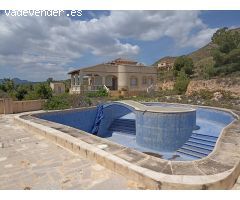 CHALET INDEPENDIENTE EN NOVELDA HORNA ALTA