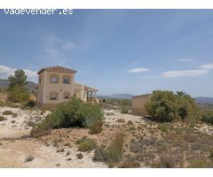 CHALET INDEPENDIENTE EN NOVELDA HORNA ALTA