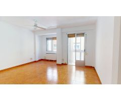 Acogedora Vivienda en Las Delicias: Ideal para Tu Nuevo Comienzo